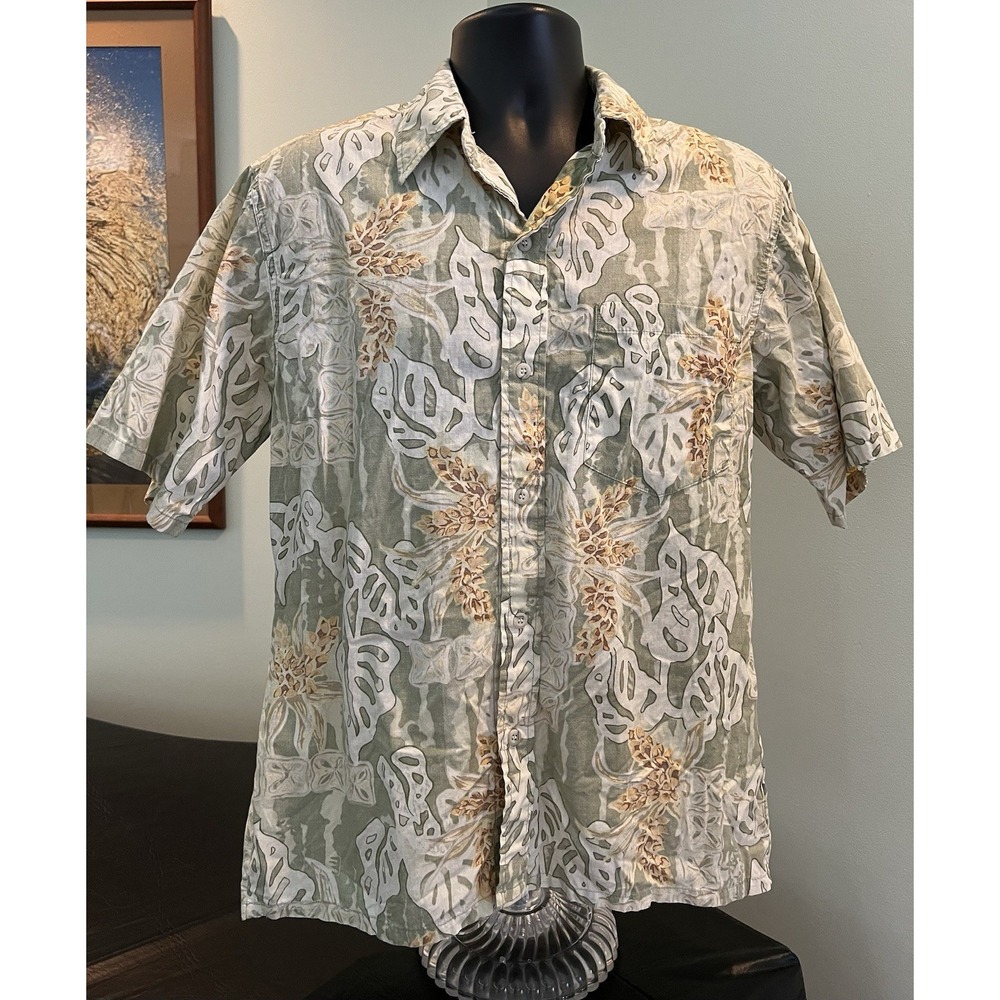 Go Barefoot Short Sleeve Button Up Shirt Floral Hawaiian Size Medium USA Made